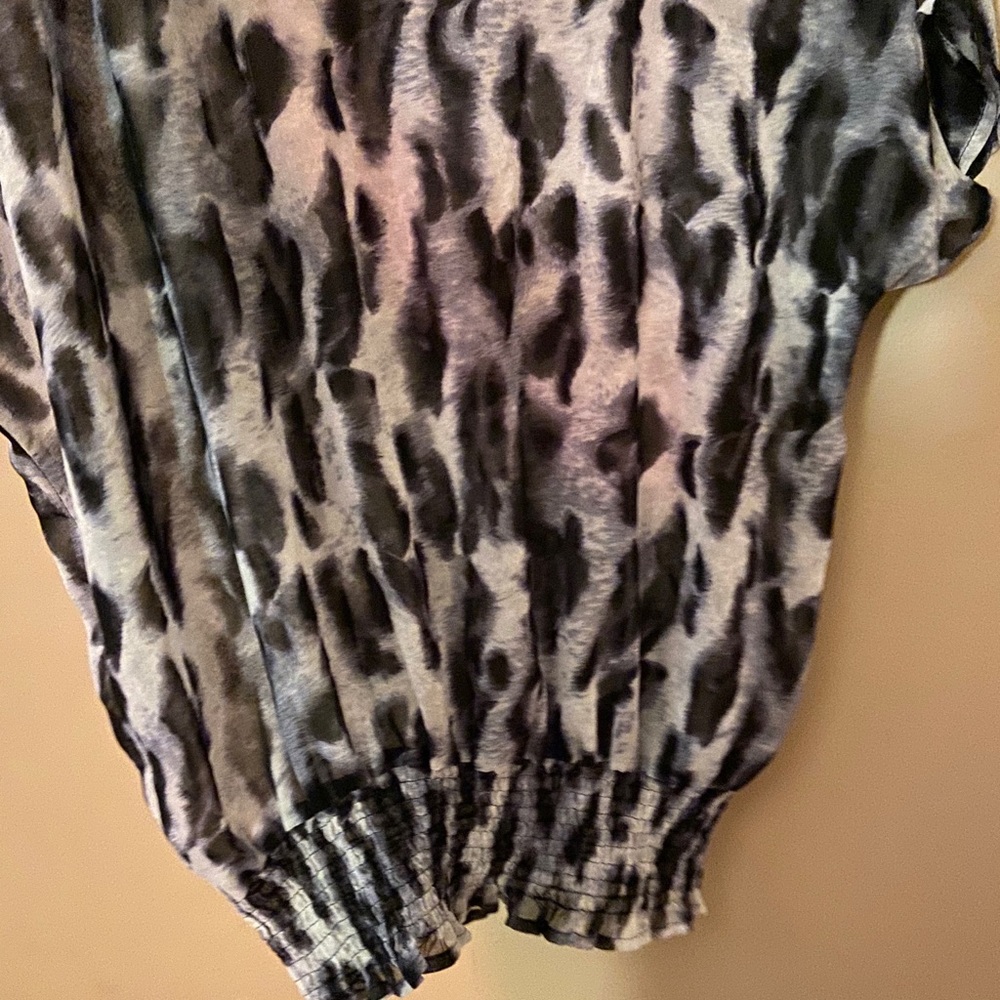 Blouse - Picture 2 of 2